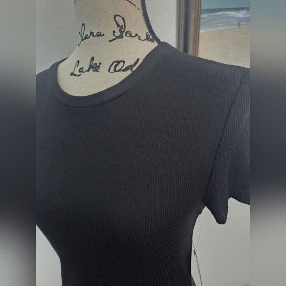 Express Ribbed Top - Picture 3 of 7